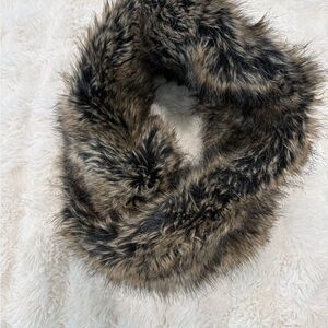 Faux Fur Infinity Neck Scarf / Collar